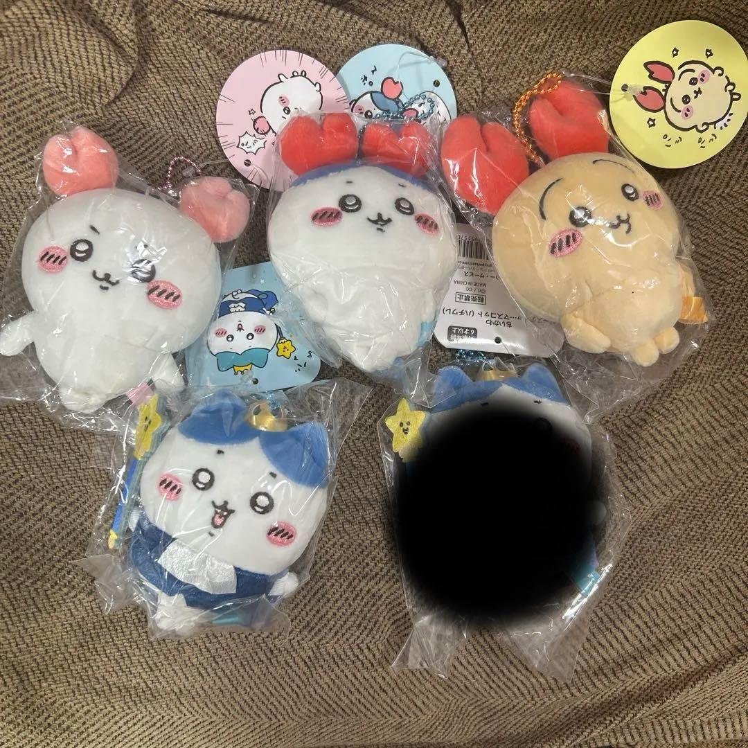 ５個　ちいかわ　カニなちいかわ　カニなハチワレ　ロブスターなうさぎ　マスコット