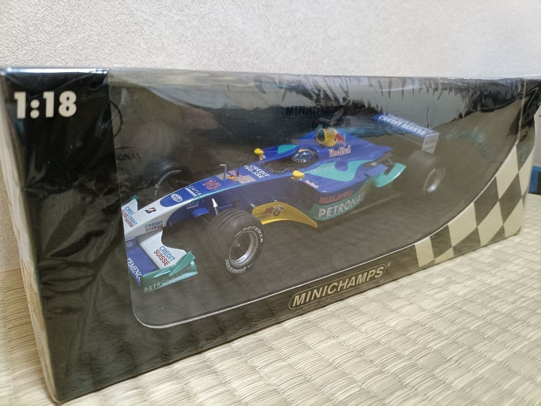 MINICHAMPS F1カー 1:18 スケール
