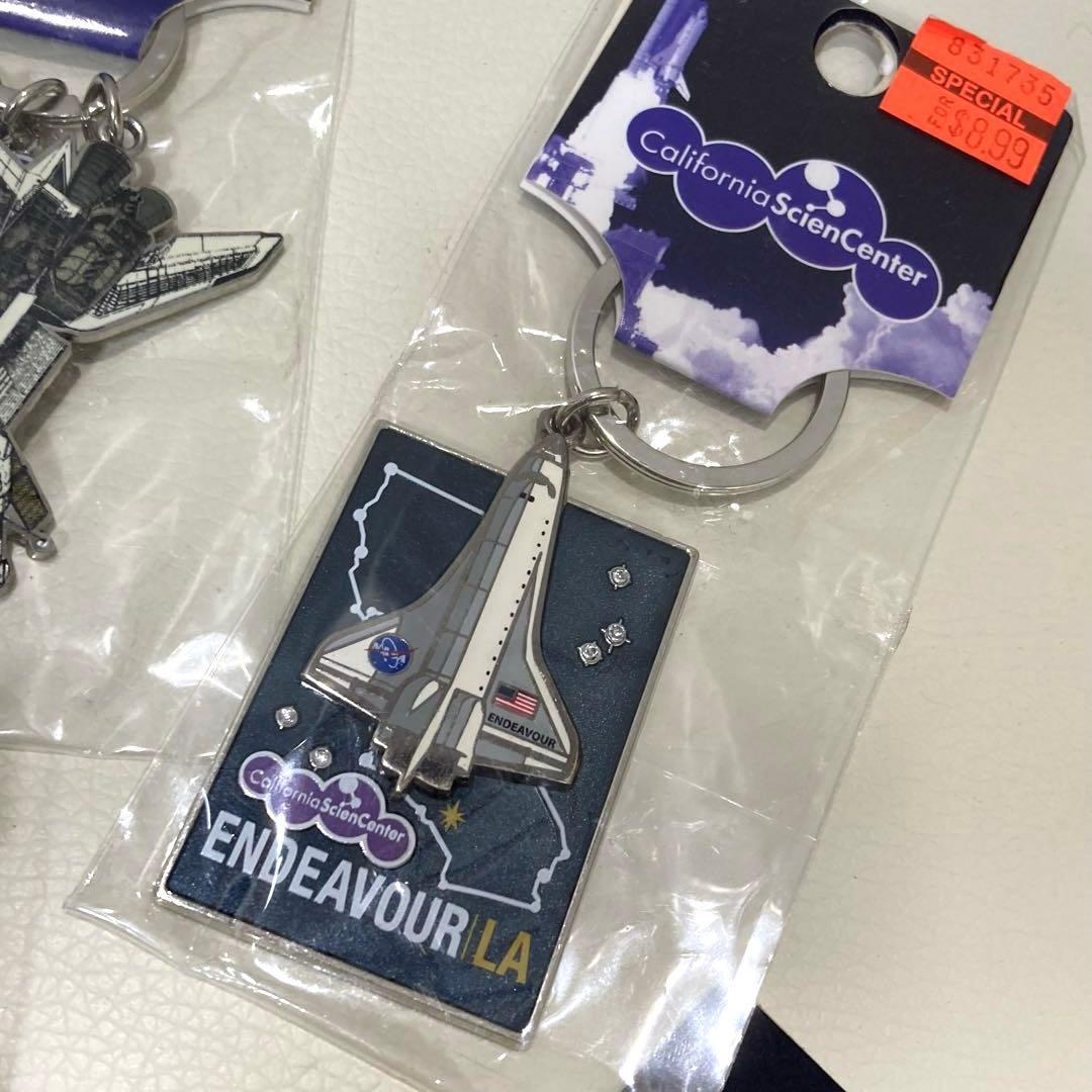 スペースシャトル エンデバー等のピンバッジ＆キーホルダーなど 10点まとめ売り
