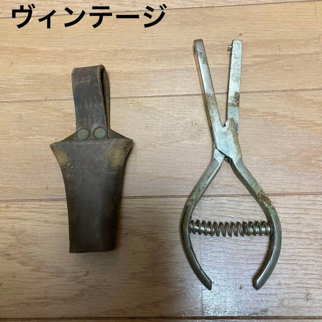 昭和　当時物　レトロ　希少　国鉄　切符　ハサミ　改札鋏　切符切り　ディスプレイ