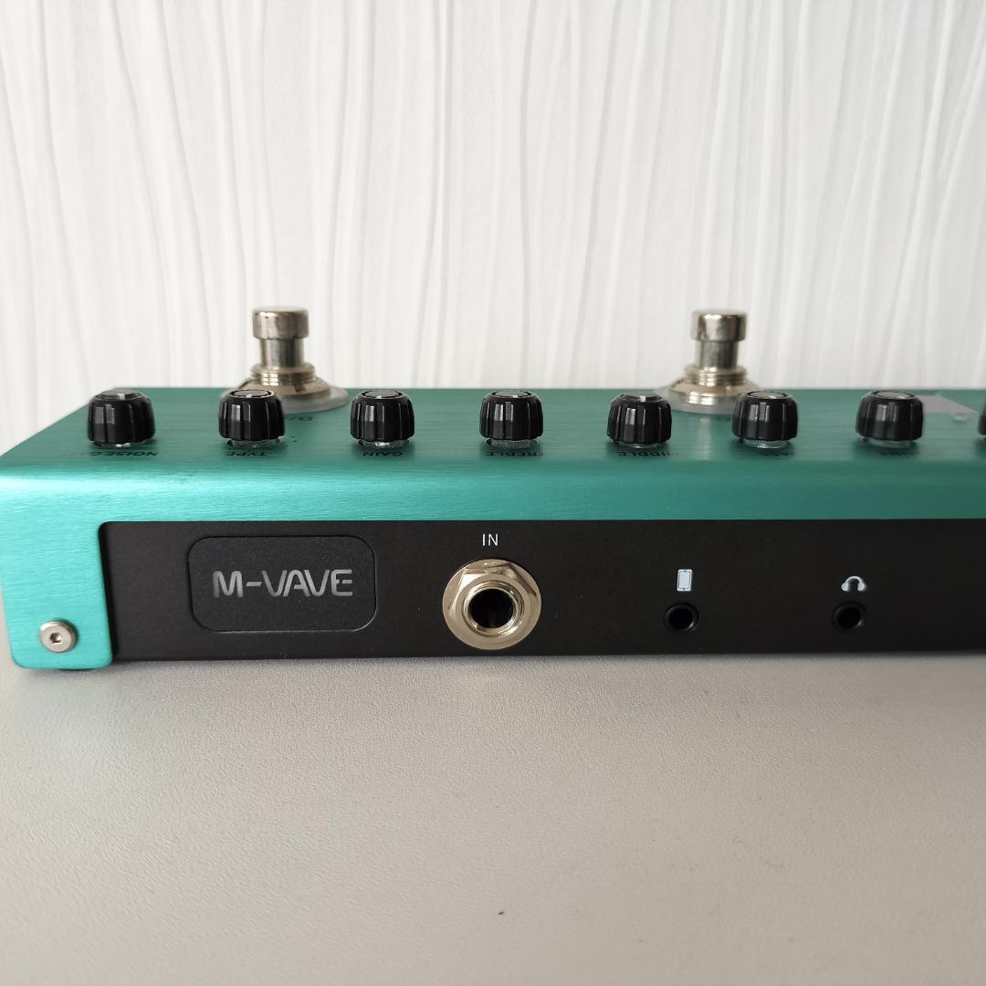 M-Vave TANK-G（充電式ギターマルチエフェクター）