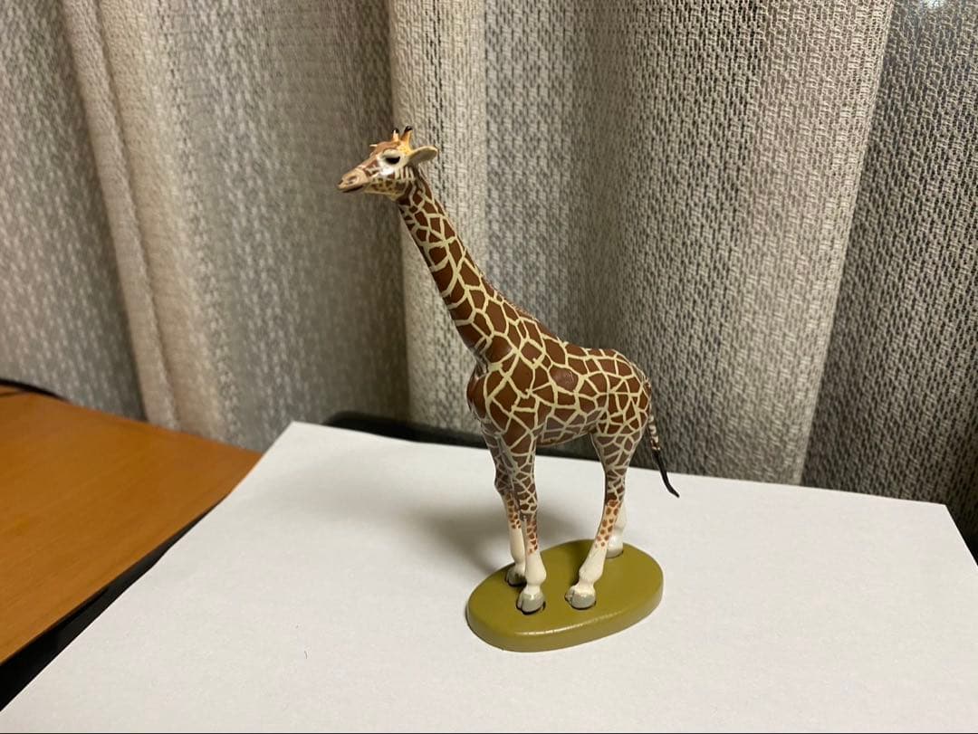 カロラータ　エンデンジャード・アニマルズ・ボックス　フィギュア(即購入可能)