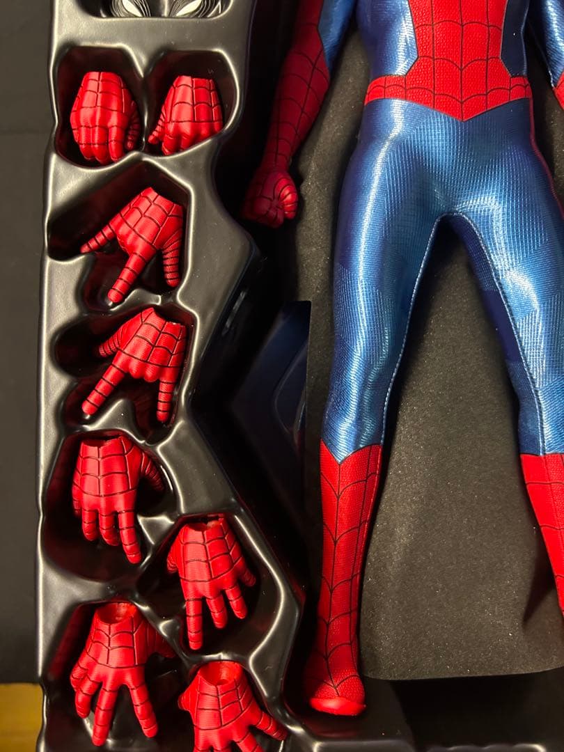 ホットトイズ スパイダーマン NEW RED & BLUE SUIT 1/6