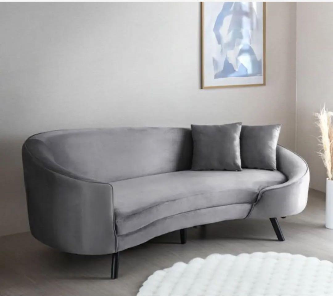 大城龍馬　カーブ形状 グレーソファ
