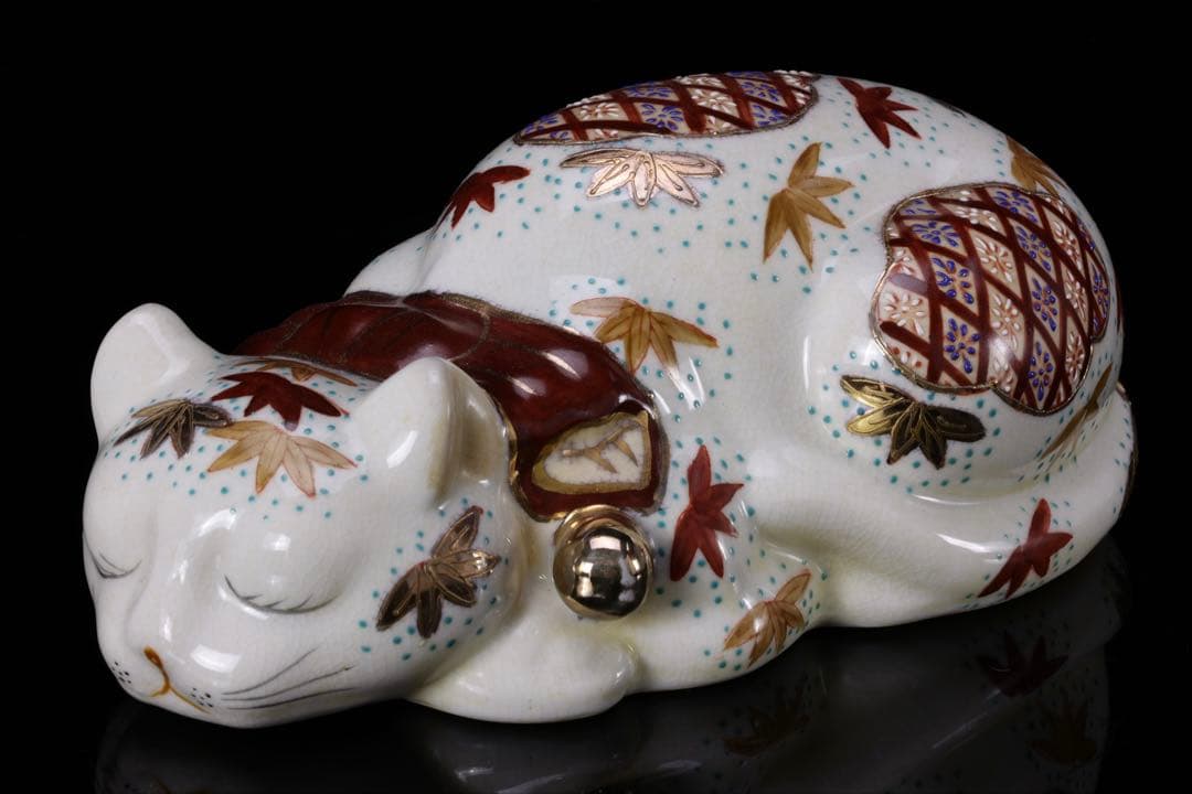 h*a様 【希少・美品】九谷焼 招き猫 眠り猫 金彩色絵 紅葉文 縁起物 骨董品