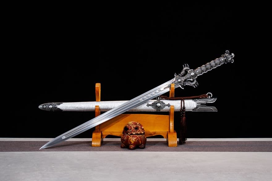 【フクロウ炙り戦剣】武具 刀装具 日本刀　模造刀 居合刀 武士道 鑑賞用 美術刀