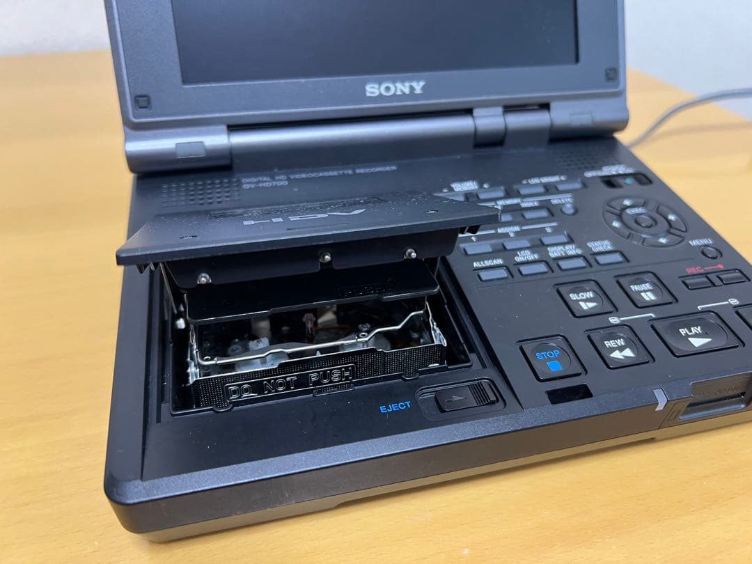 SONY GV-HD700 09製