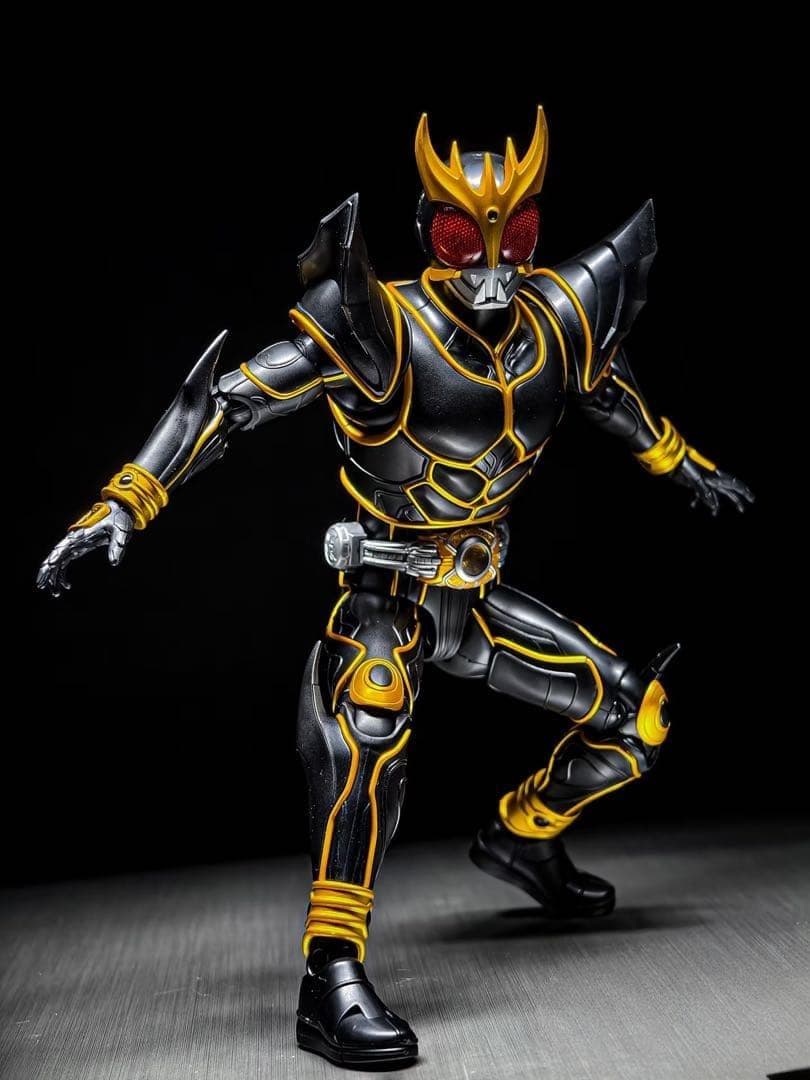 高品質 プラモデル BLOKEES 仮面ライダークウガ 可動式 フィギュア