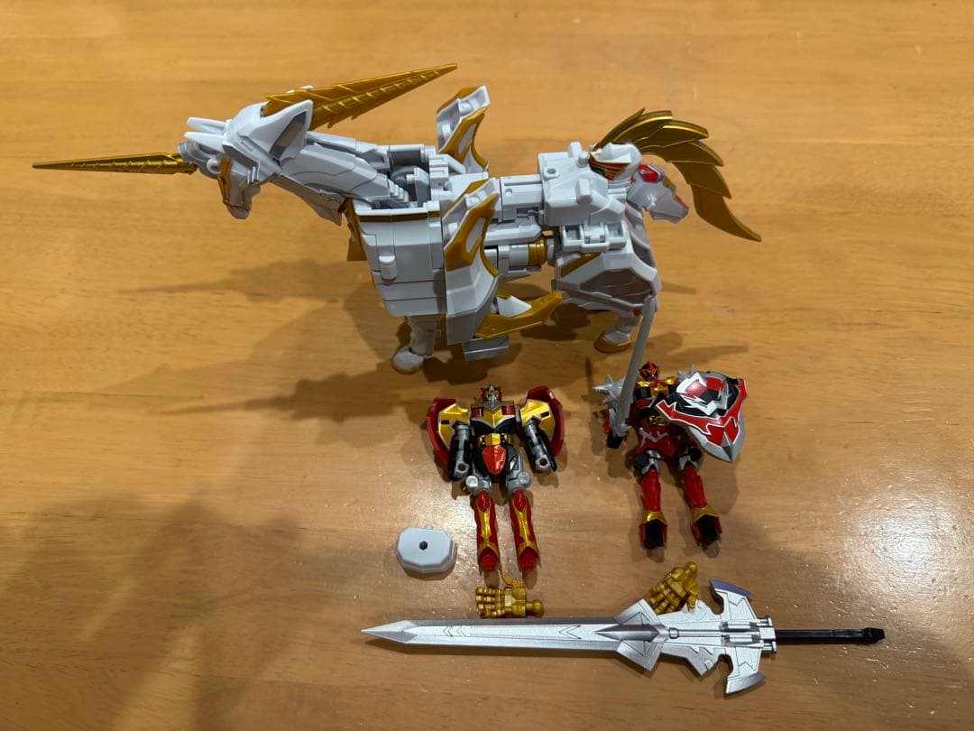 完成品 バンダイ SMP ミニプラ 魔法戦隊マジレンジャー セイントカイザー