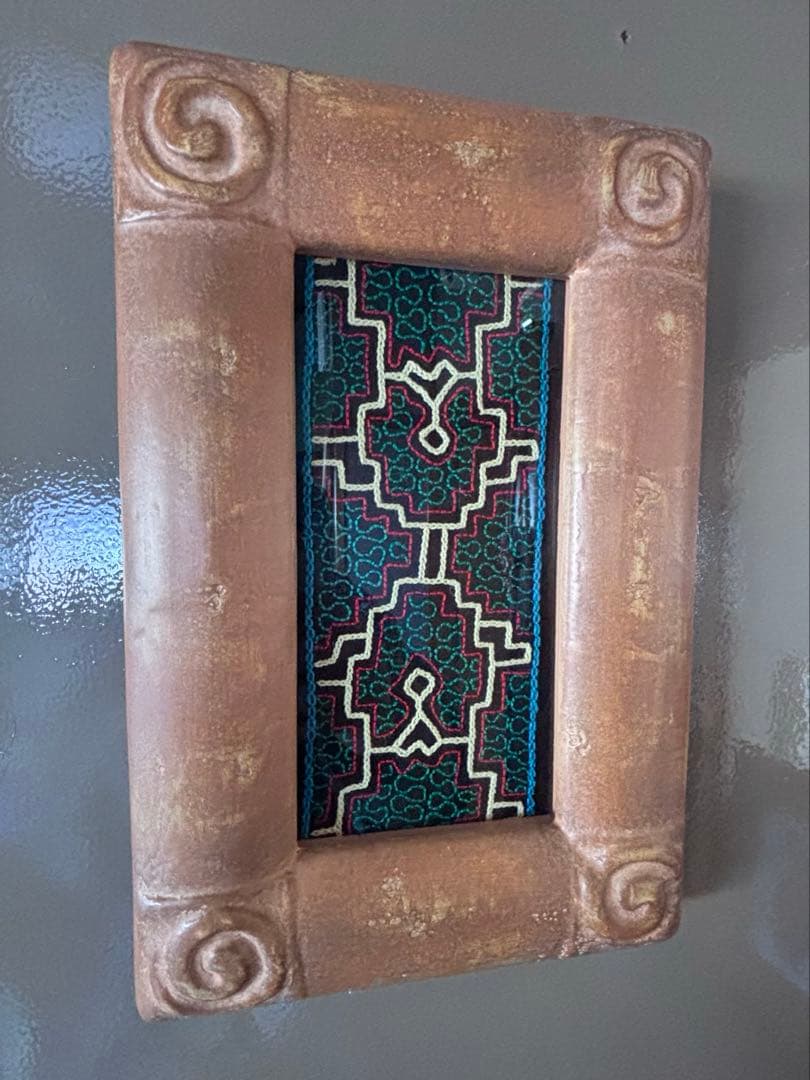 アヤワスカ　シピボ族　刺繍　額付き