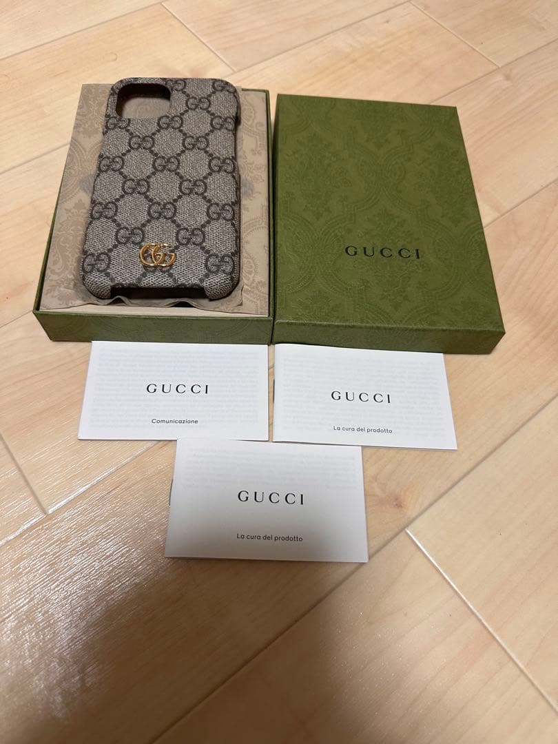 デイジー　グッチ　オフィディア GG柄 iPhone15 スマホケース