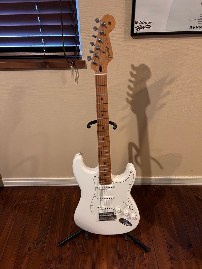 【値下げ交渉OK】フェンダー　fender ホワイト ストラトキャスター エレキ