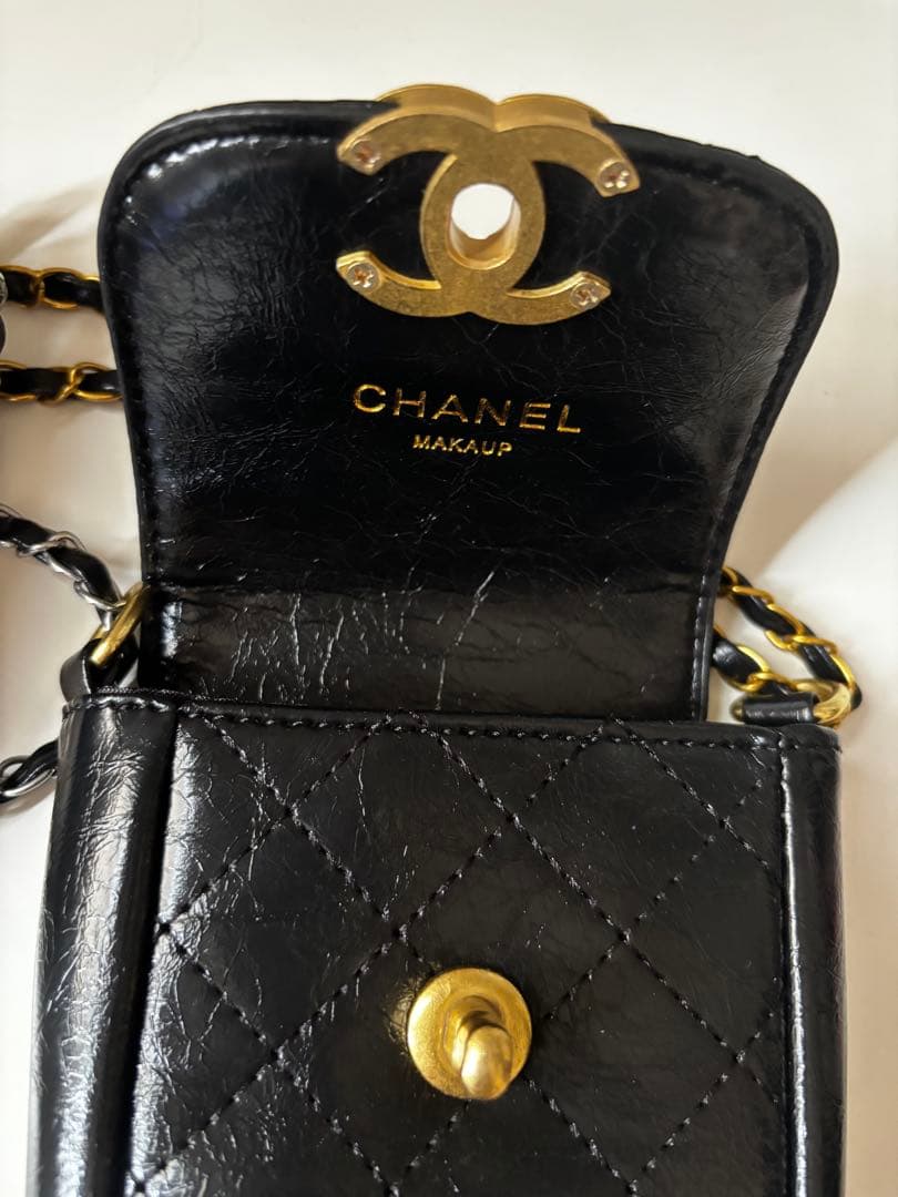 非売品 シャネル ノベルティ スマホポーチ 斜め掛け