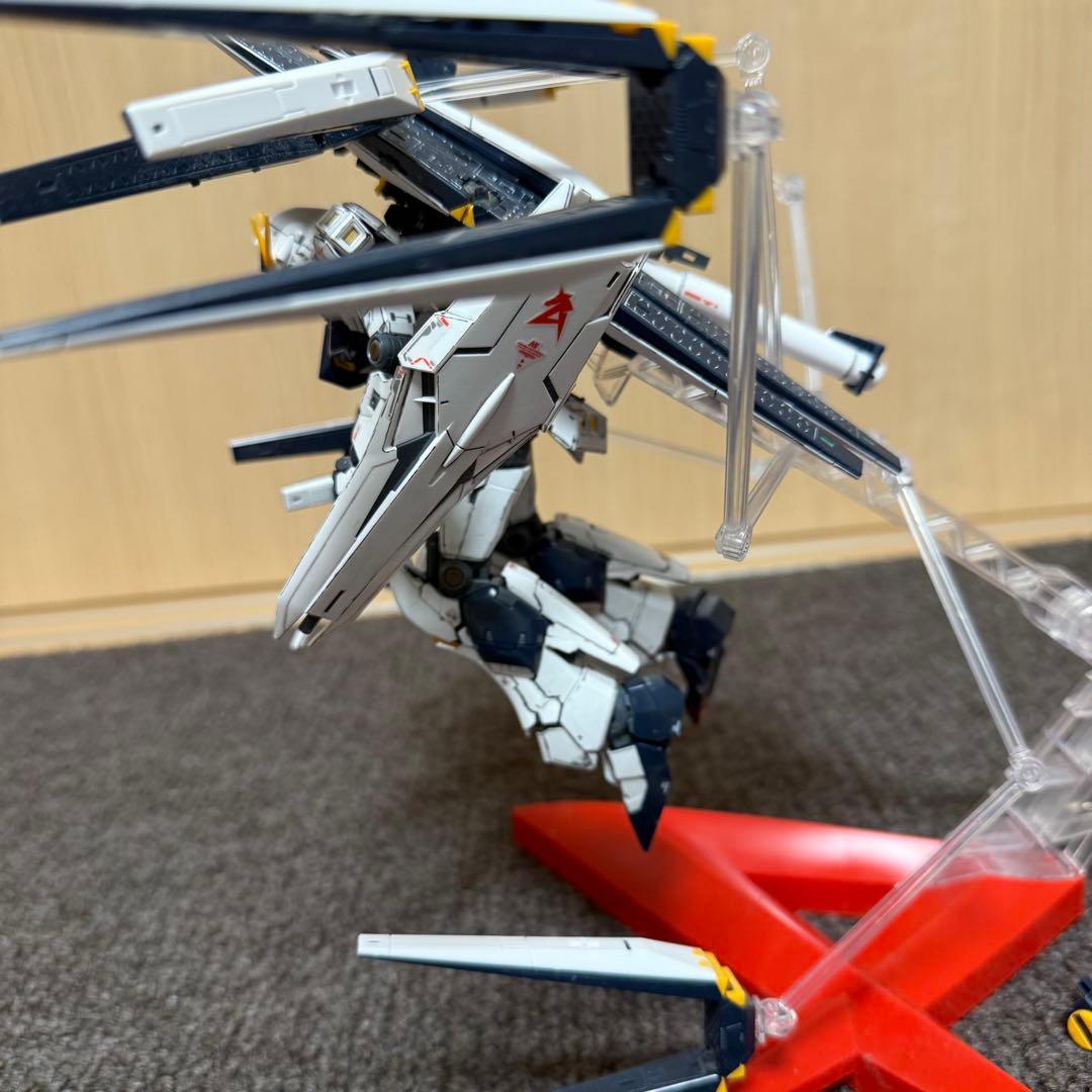 RG ν ガンダム