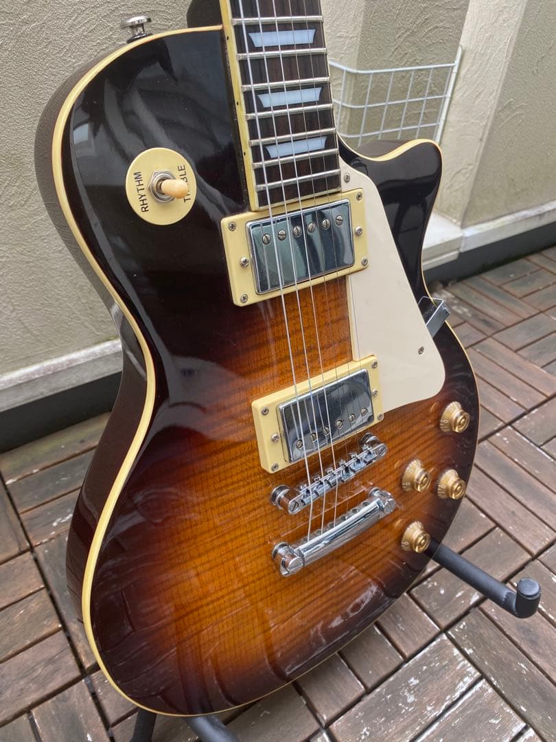 Silvertone(シルバートーン)