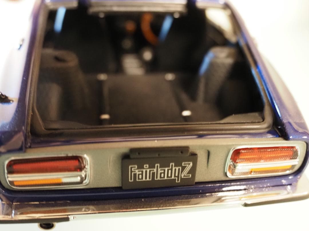 京商 1/18 日産 フェアレディ Z S30 ブルーメタリック 初期版