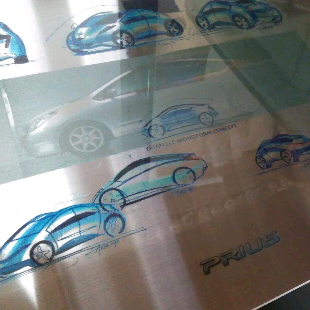 TOYOTAプリウスデザイン画