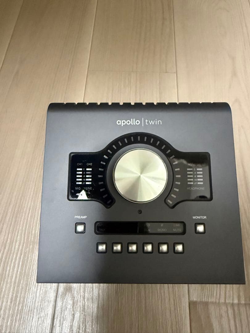 Apollo Twin オーディオインターフェイス