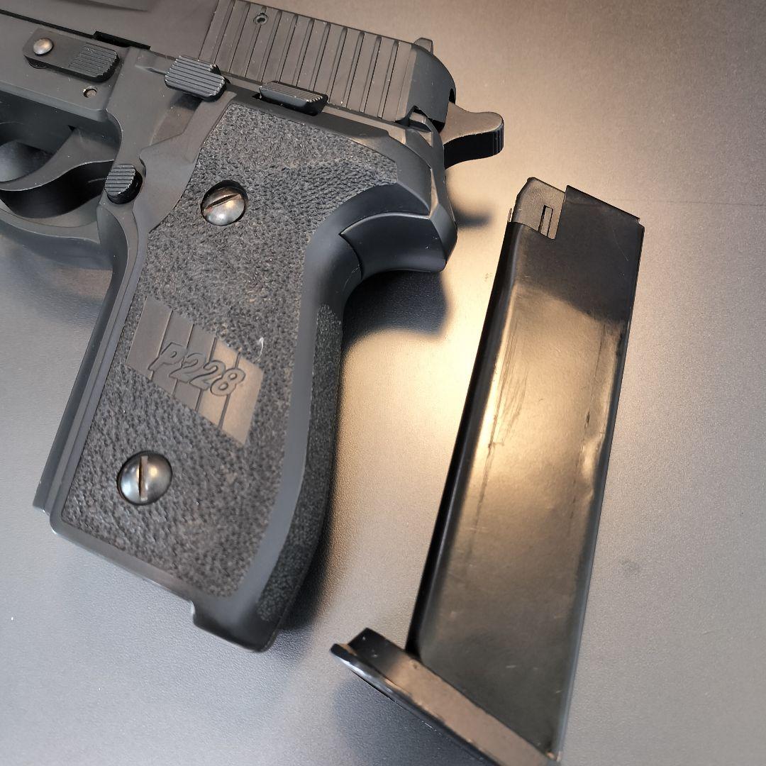 啓平社　KHC シグザウエル P228 エアコッキングガン