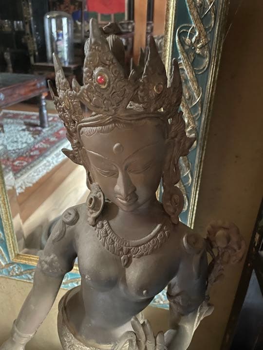 大きな古い仏像　海外の物　中国　タイ　インド　骨董品？　金属製（仏像のみ）