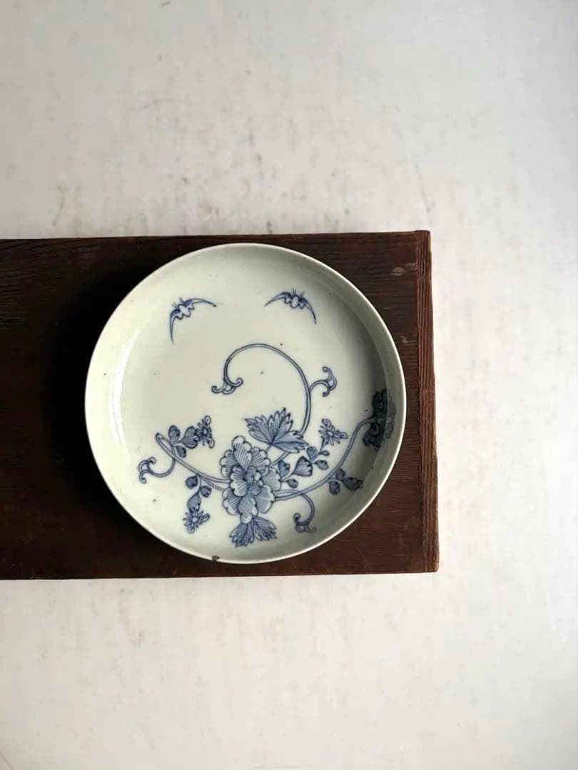 【ぷくぷく様リクエスト】骨董 アンティーク 古伊万里 コウモリと花図線描皿 3枚