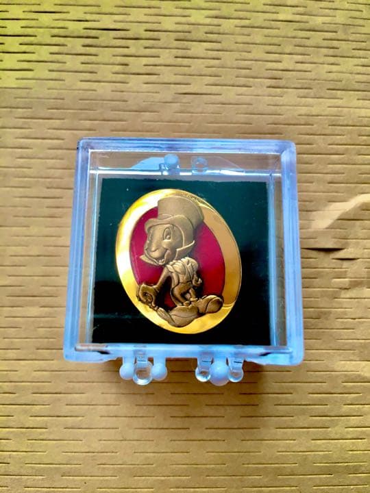 非売品　ディズニーキャストピン