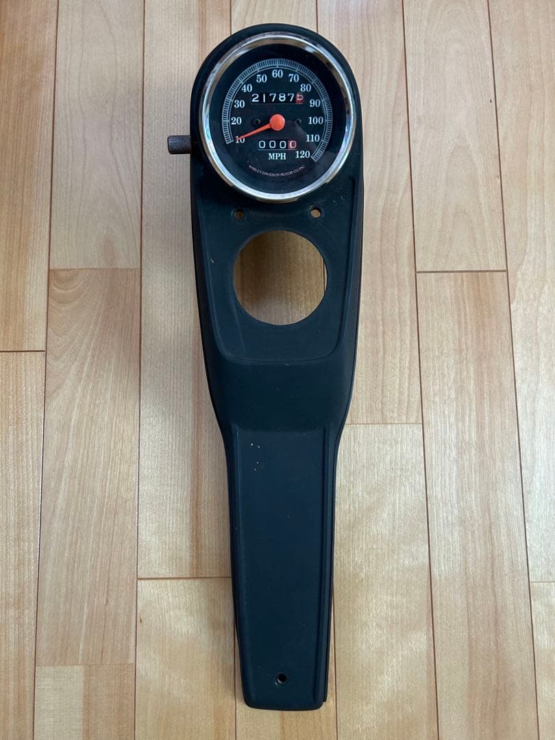 【最終値下】FXR 純正 スピードメーター ダッシュ コンソール ハーレー