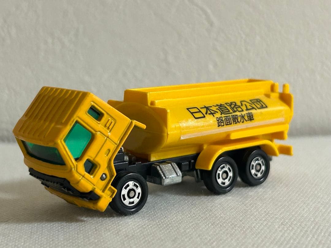 トミカ 日本製 黒箱 53-2 SG ニッサン ディーゼル ミキサー車