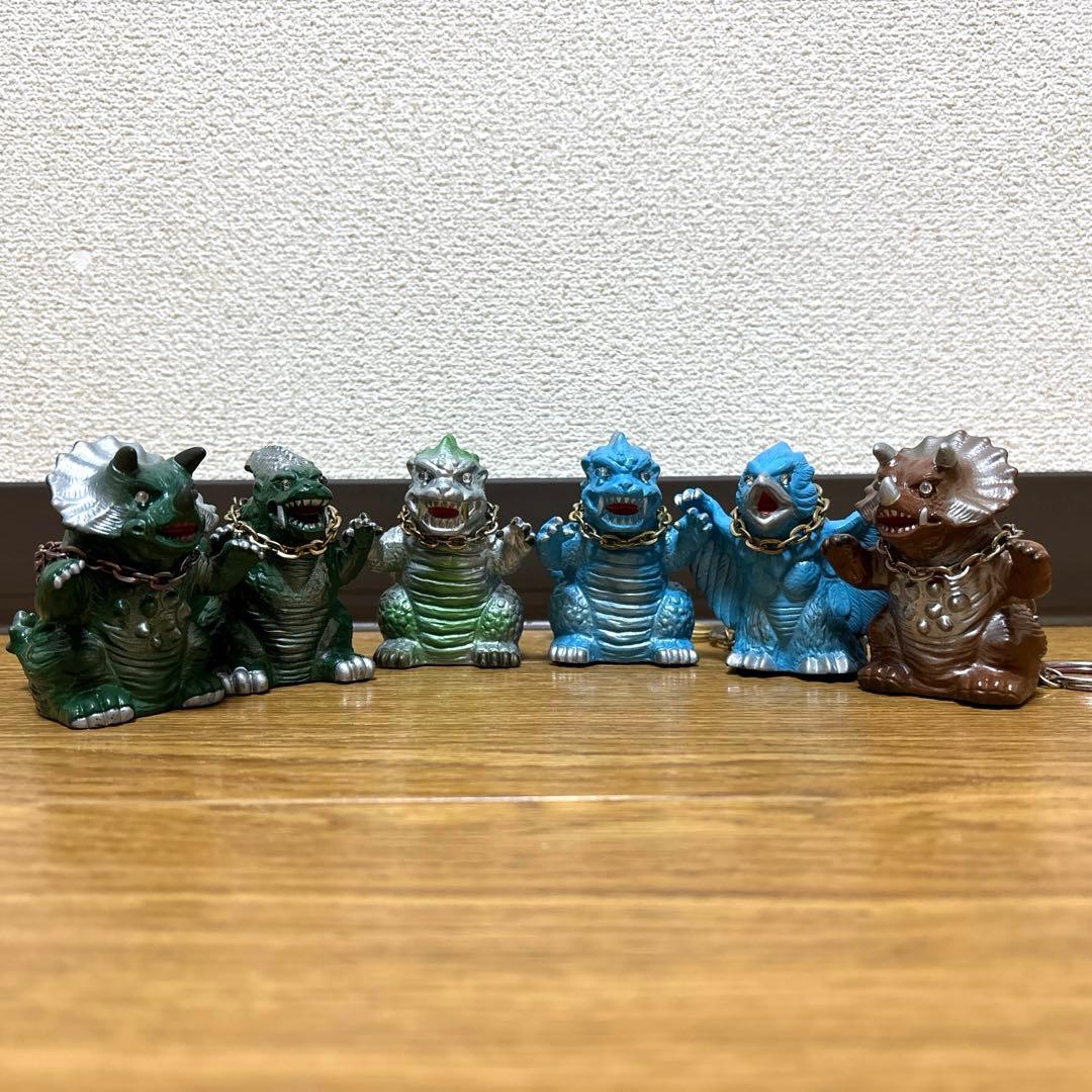 ウルトラマン　パチ　怪獣　ソフビ　キーホルダー　希少　当時物　無版権