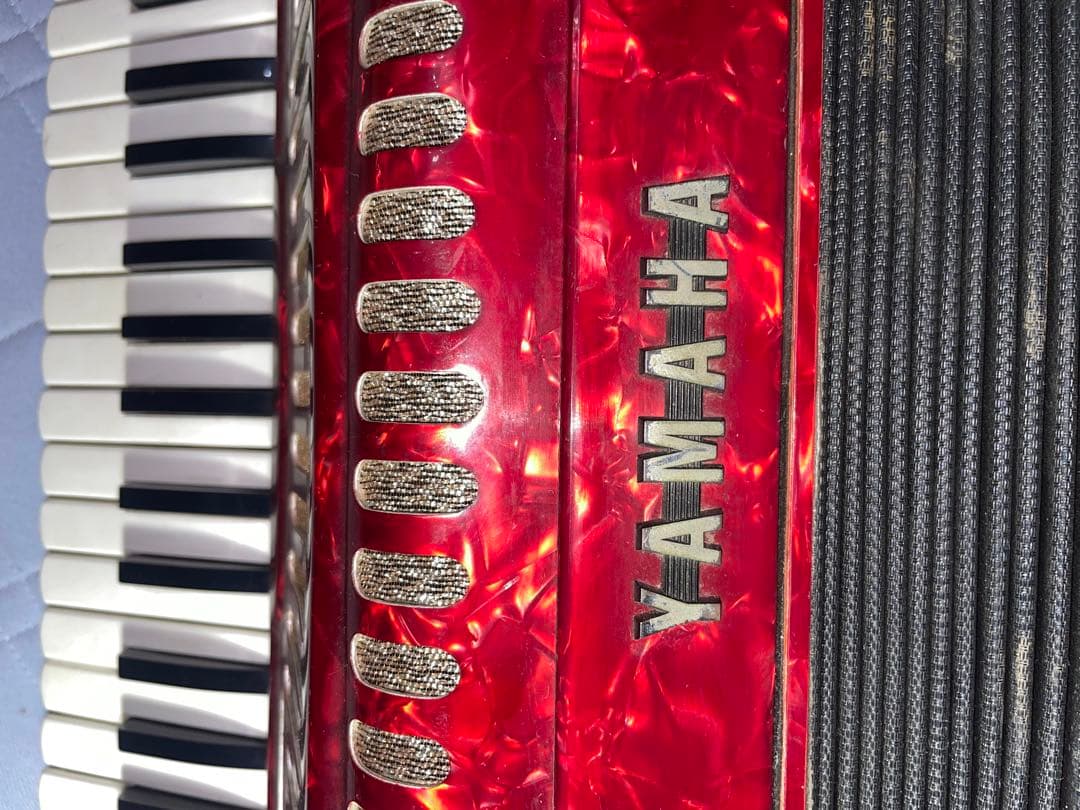 YAMAHA アコーディオン 赤 22鍵 12ボタン
