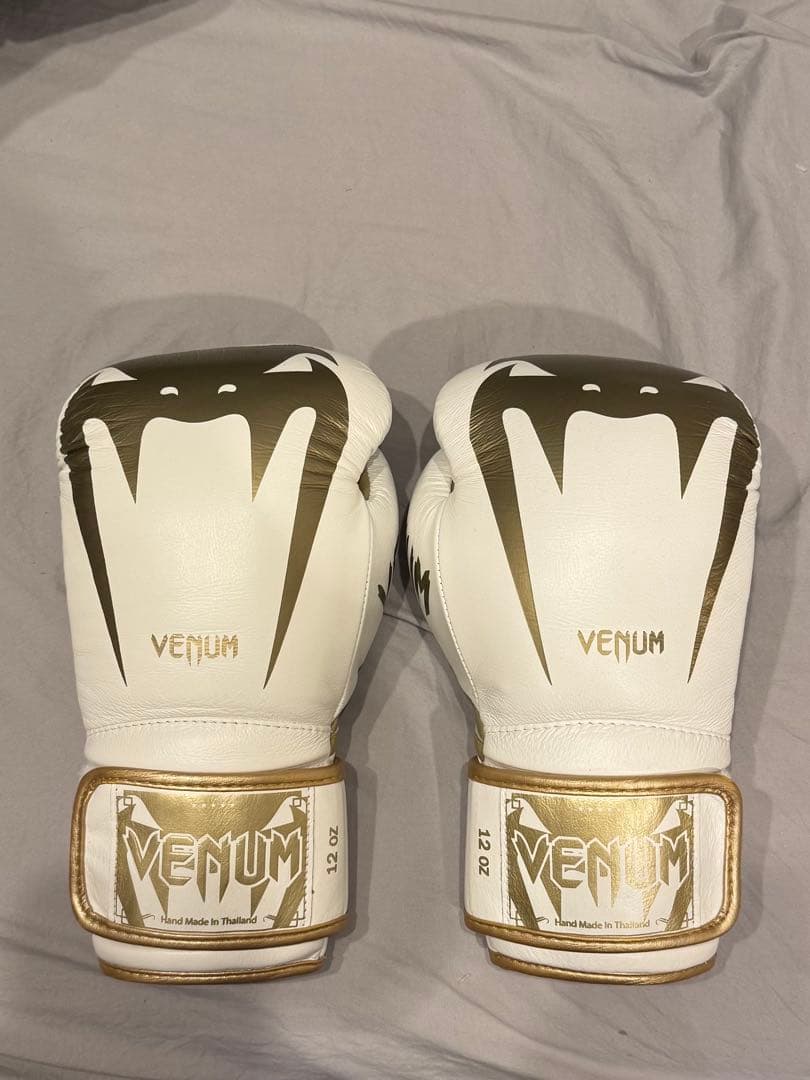 venum giant3.0 12オンス　ボクシンググローブ