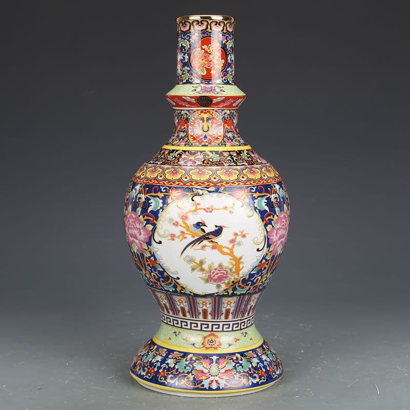 景徳鎮  花瓶  乾隆官窯浄瓶   装飾品工芸品 美術品 置物