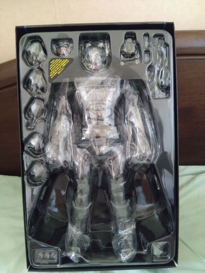 アーマードバットマン 1/6スケール フィギュア　ホットトイズ