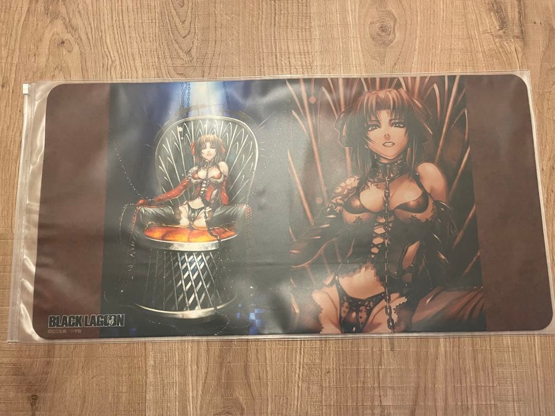 ブラックラグーン レヴィ 緋色の女王Ver. プレイマット