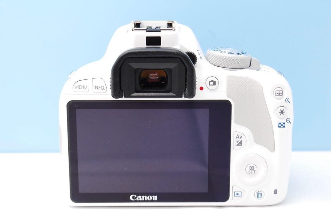 ショット数極僅☆Canon X7白ボディ！USMズーム＋説明書・CD・保護付