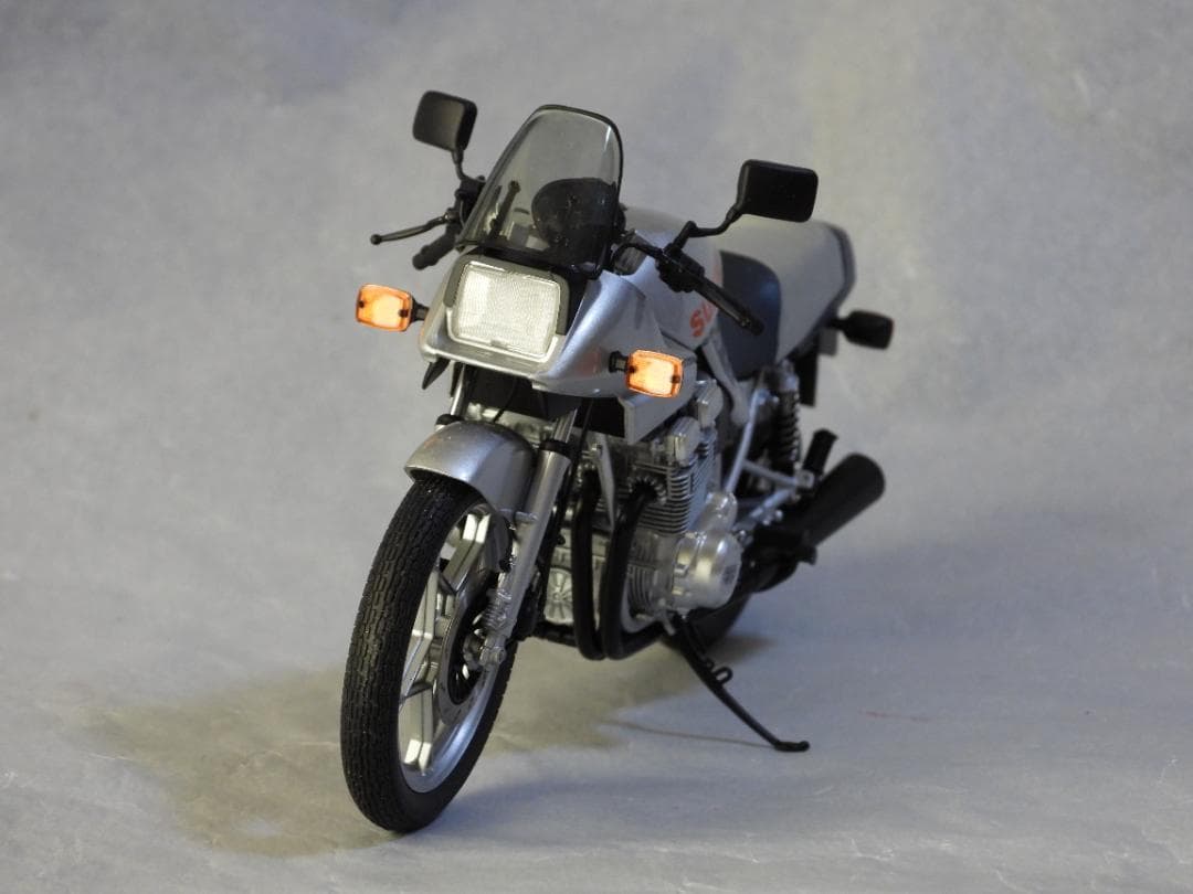 AUTOart SUZUKI GSX 1100S 1/12 オートアート「刀」