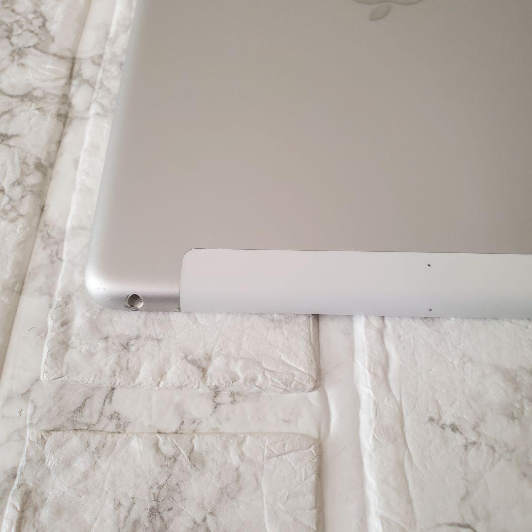251 iPad 8世代 32GB SIMフリー シルバー