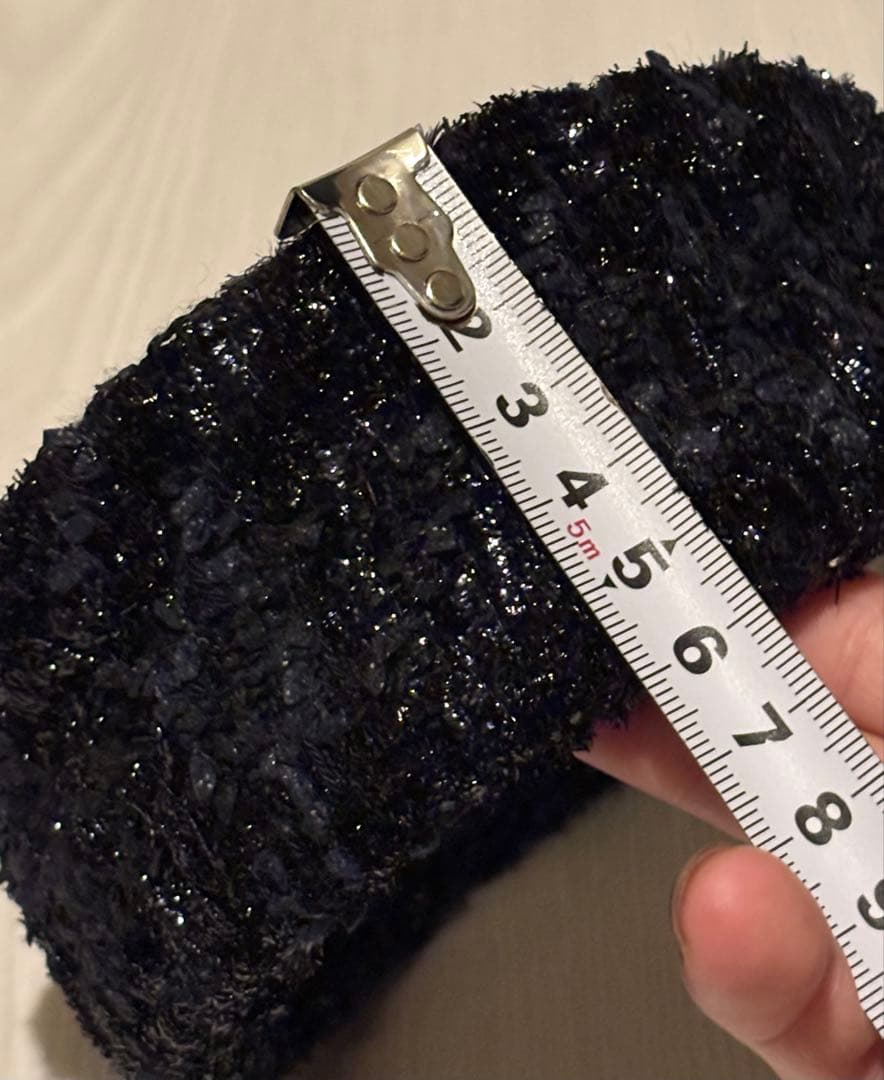 未使用 ラ マジョリーナ 大人のカチューシャ ヘアバンド ブラックラメ ツイード