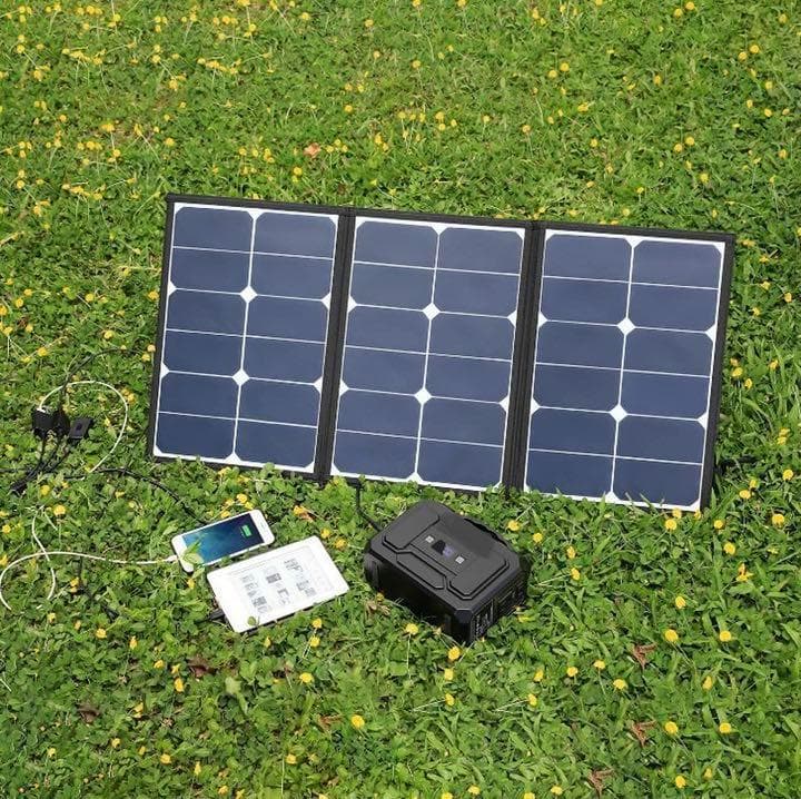 ❤米国の超高効率ソーラーパネルを4枚搭載♪❤超パワフル❣ソーラーチャージャー