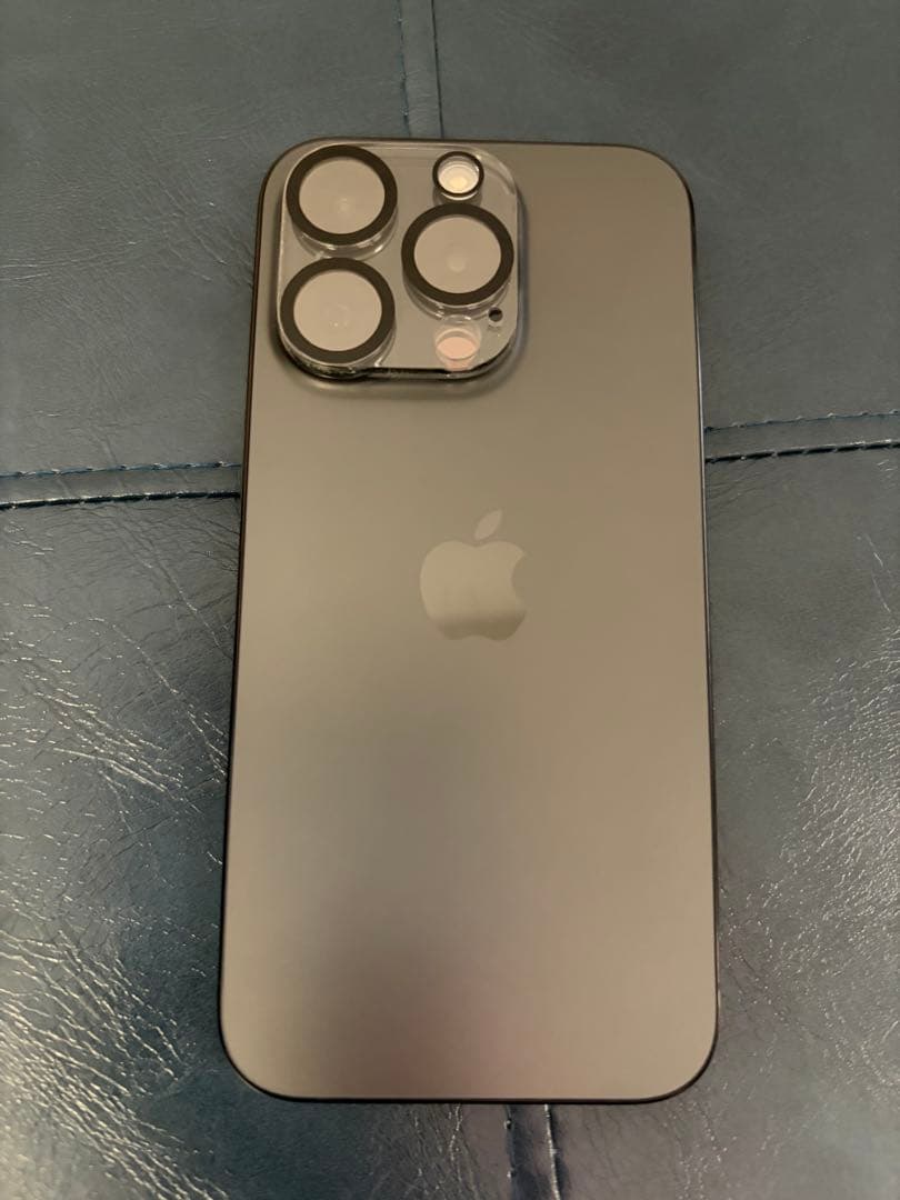 Apple iPhone 15 Pro ブラックチタニウム 128GB本体と箱