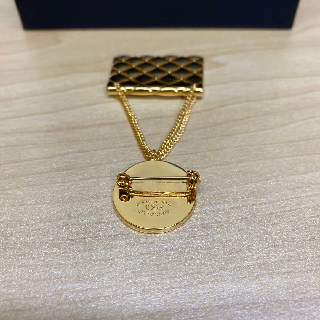 CHANEL シャネル　ブローチ　ココマーク　マトラッセ　バッグ　ゴールド