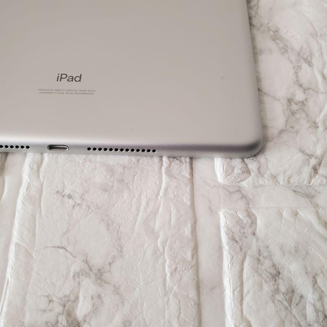 256 iPad 8世代 32GB SIMフリー シルバー