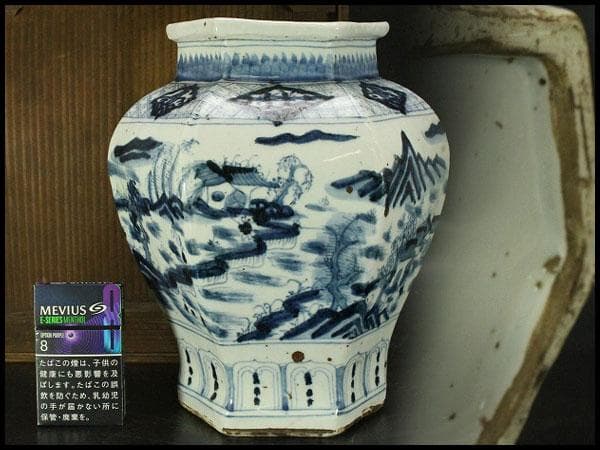 中国美術 青花 古染付 楼閣山水紋 六方 瓶 高25.5cm(RC991)