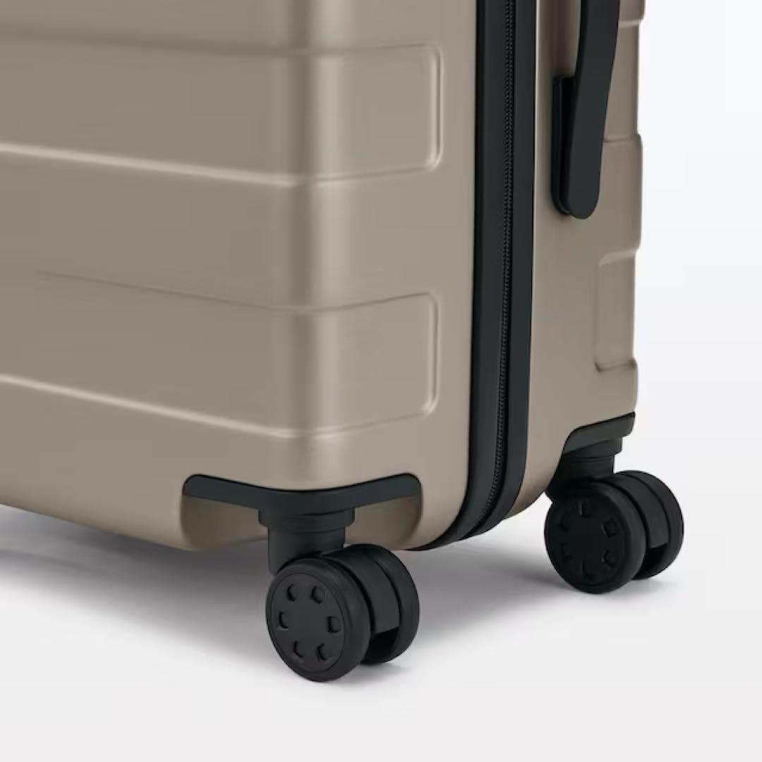 バーを自由に調節できる　ハードキャリーケース（３６Ｌ）ベージュ　無印良品