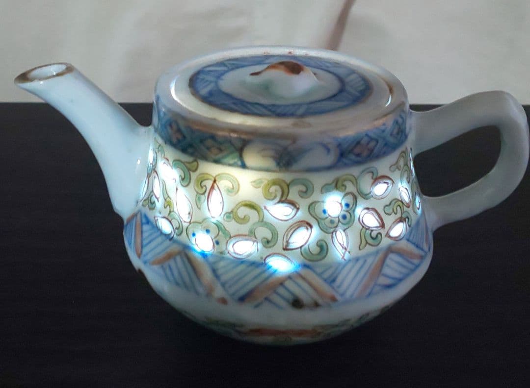 唐物 大清乾隆年製 光緒年製 銘有 款 青花 透蛍手 着彩 中華美玉 急須