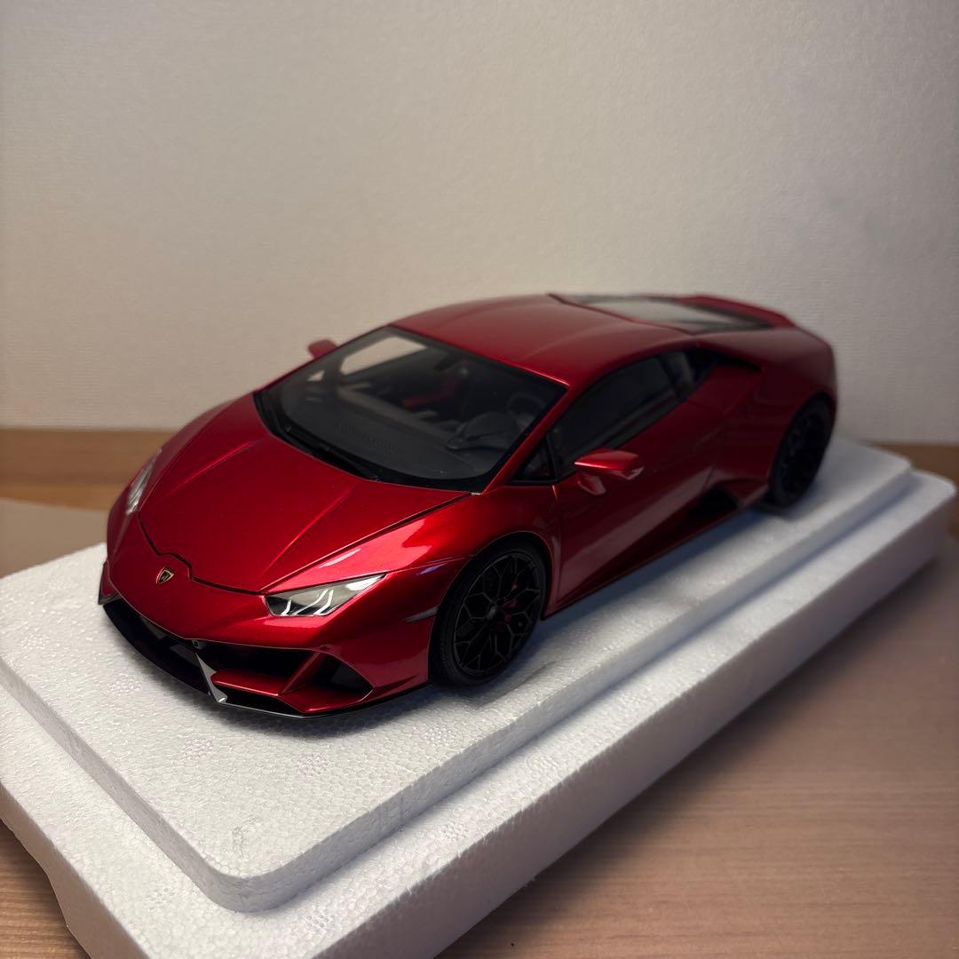 オートアート　ランボルギーニ　ウラカン　EVO 1/18 ミニカー　レッド