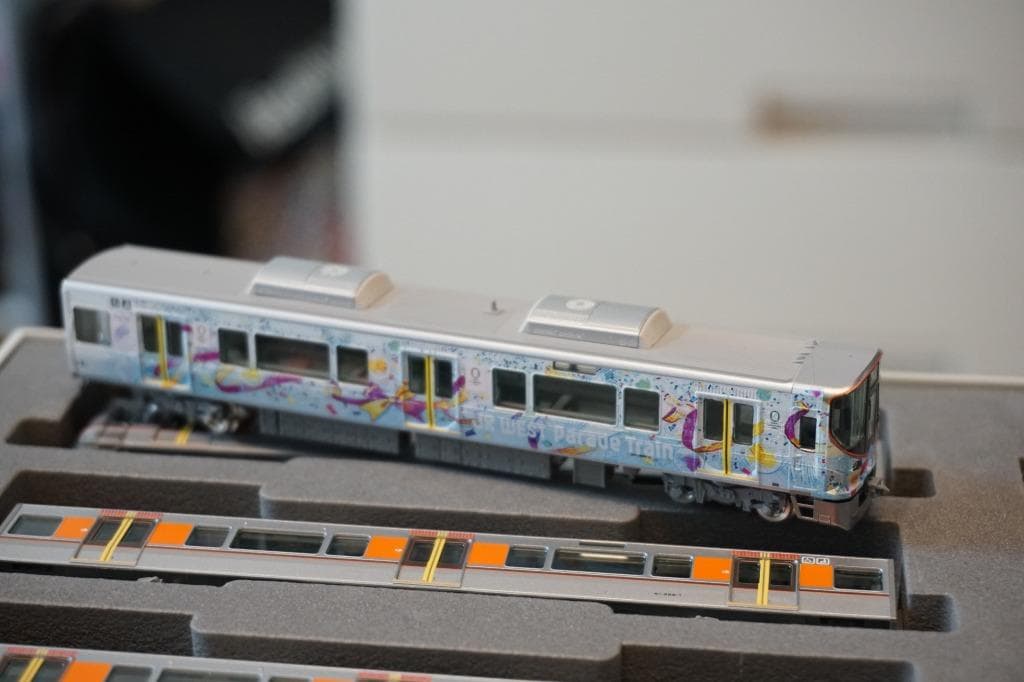 323系 「JR WEST Parade Train ラッピング仕様車両」 8両