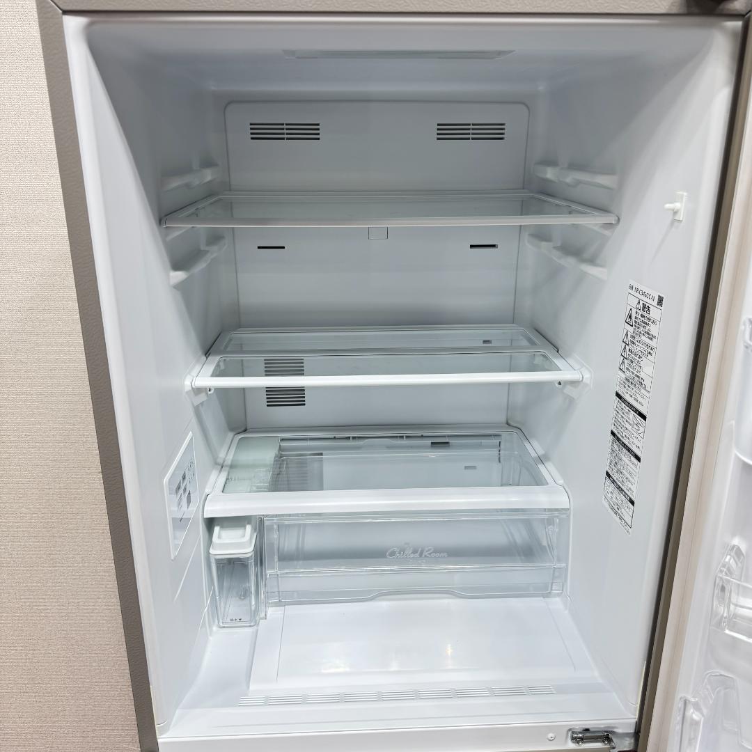 東京23区送料無料　美品パナソニック3ドア冷蔵庫2022年製335L　洗浄済み