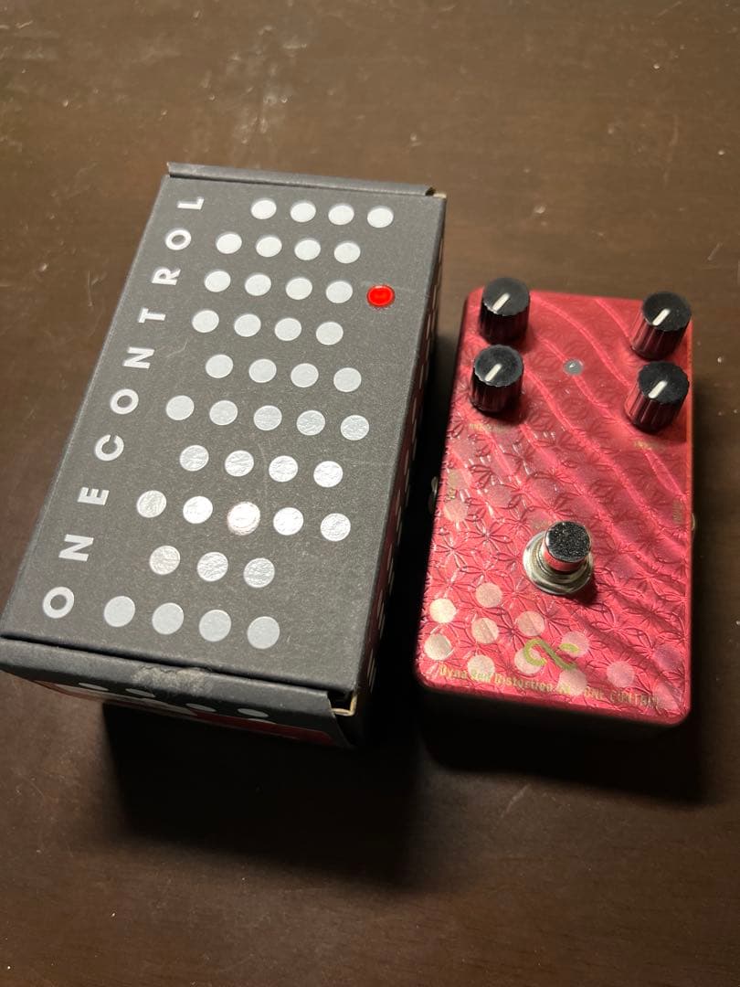 ギター one control dyna red distortion 4k