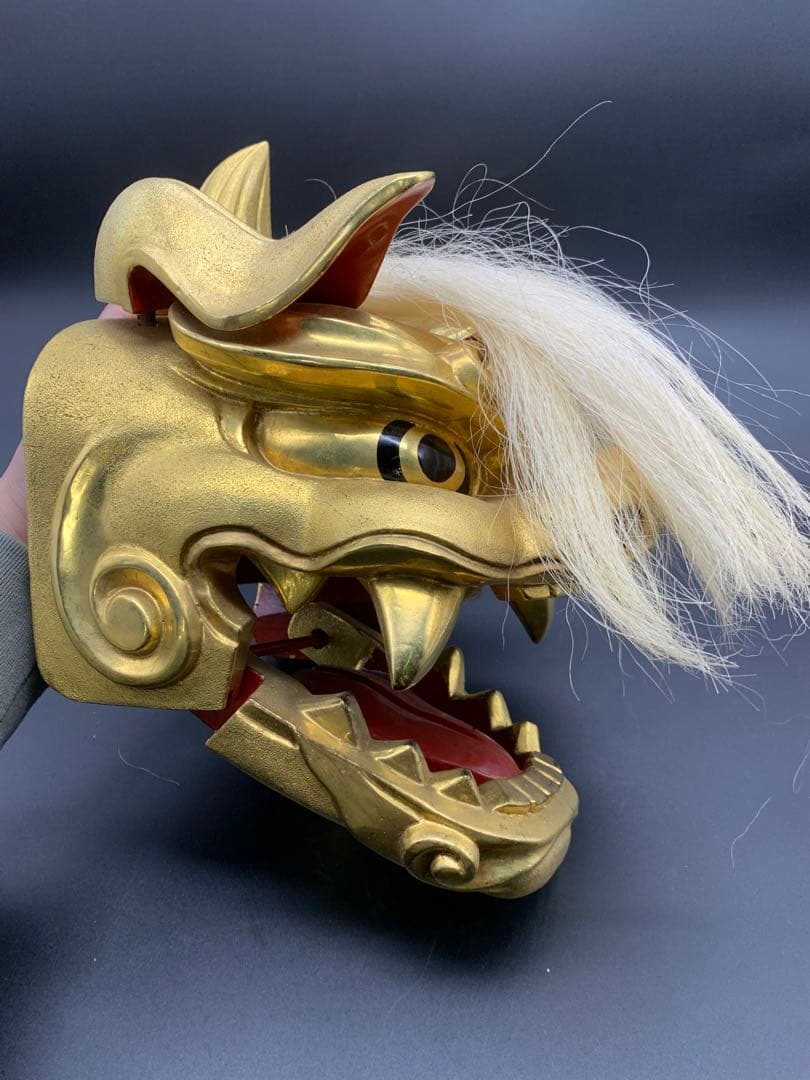 金色 獅子頭 彫刻 木箱付き